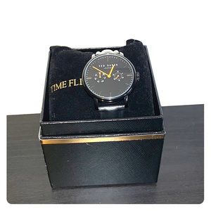 Men’s Trent Leather Strap Watch